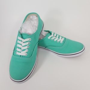 Vans Turquoise Low Top - Women's 8 - TB4R
